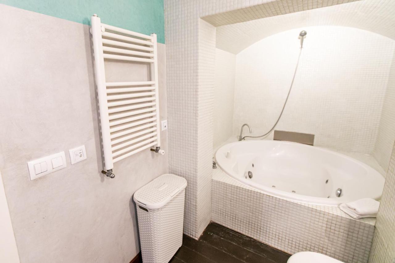Apartamento 3 Dormitorios En Calle San Vicente. Севиля Екстериор снимка