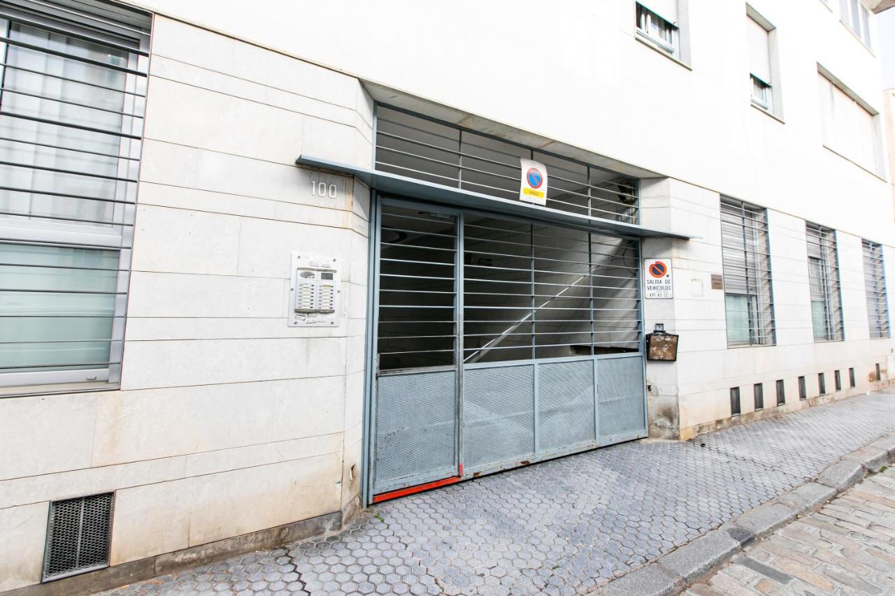 Apartamento 3 Dormitorios En Calle San Vicente. Севиля Екстериор снимка