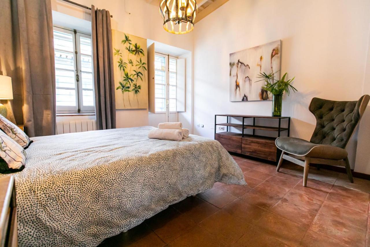 Apartamento 3 Dormitorios En Calle San Vicente. Севиля Екстериор снимка